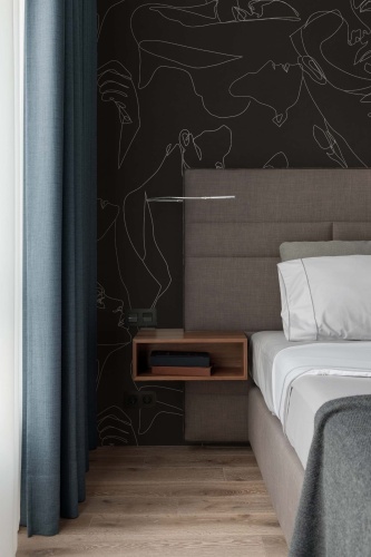 Delikatne postaci black 1.jpg