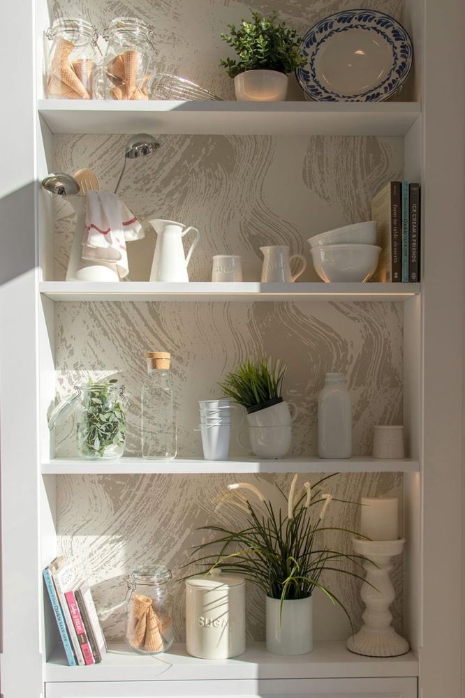 abstrakcyjny beżowy pędzel.jpg