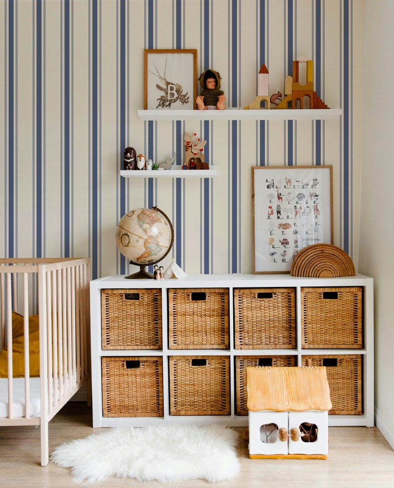 granatowe paski D4.jpg